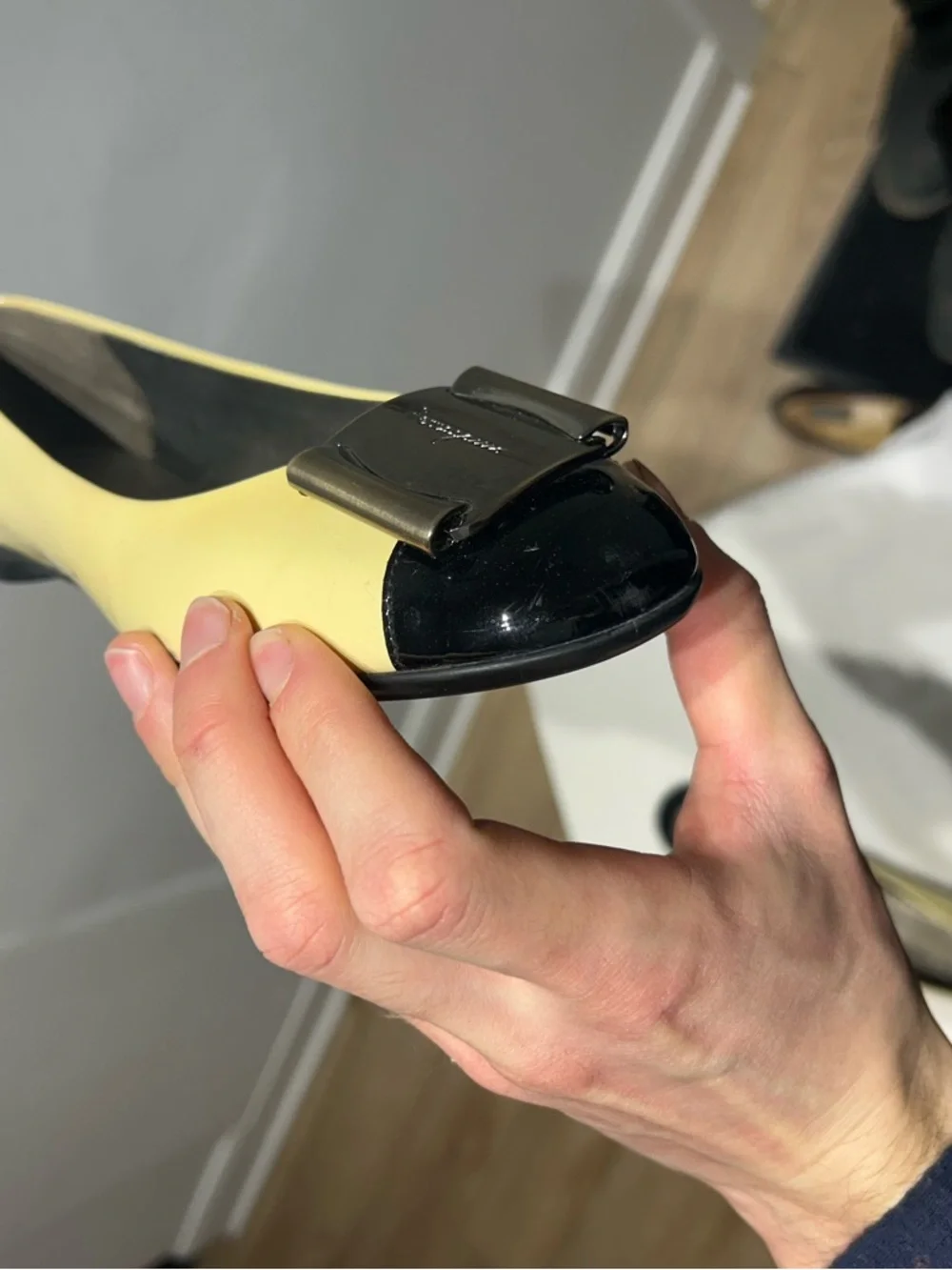 Ferragamo Ballet Flats Vara Bow Logo Hardware Size 9.5-10 US / 40-41 EU - Picture 16 of 16